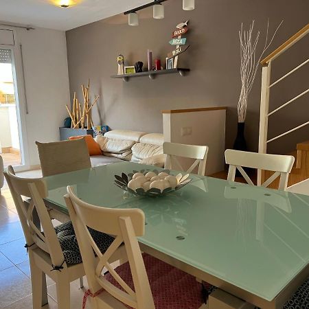 Cozy Beach House With Pool & Bbq Cubelles Eksteriør billede