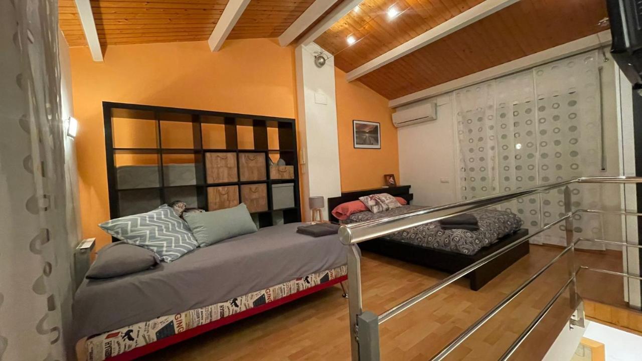 Cozy Beach House With Pool & Bbq Cubelles Eksteriør billede