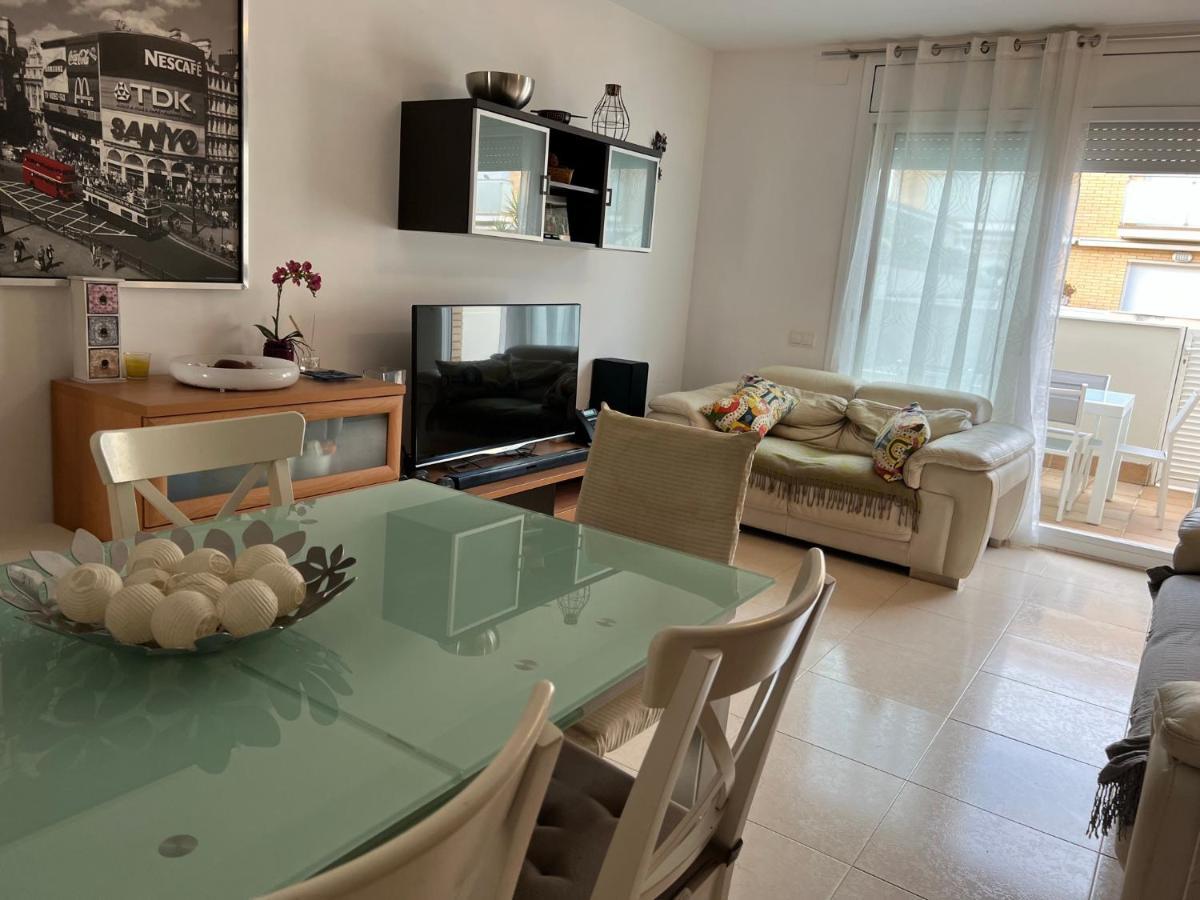 Cozy Beach House With Pool & Bbq Cubelles Eksteriør billede